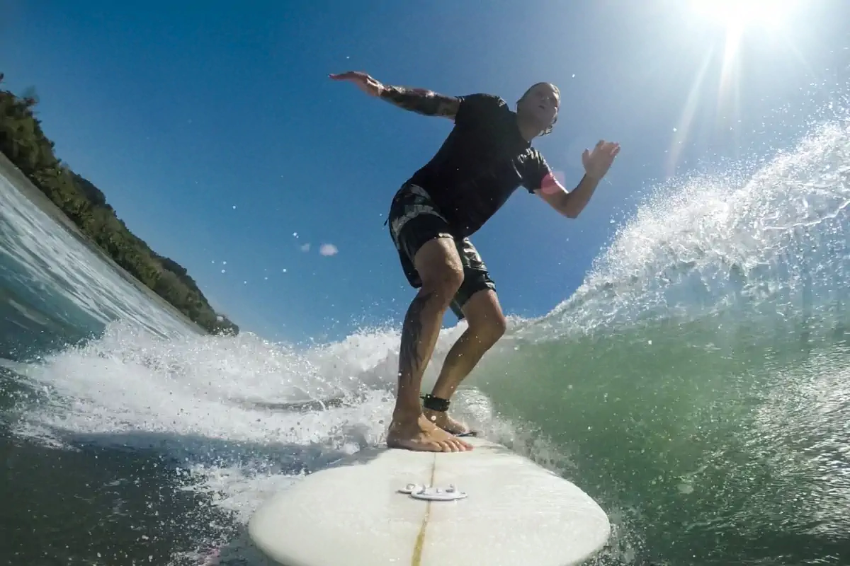 Surfer competing at Playa Hermosa, venue of the Garabito Surf City PRO 2026 WSL event